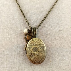 Sautoir médaillon...