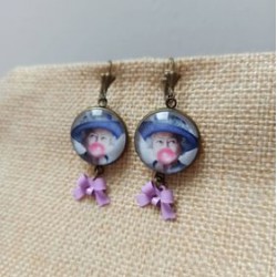 Boucles cabochons Queen...