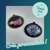 ✨MERCI✨
Vous savez pourquoi j'adore les cabochons ? Parce que l'on peut les personnaliser à l'envi !
J'adooooore quand vous me confiez des créations personnalisées 🥰 
Merci Allotine Kaupp Petizon 🎀

#bijouxfaitmain #cabochons #création #bijouxpersonnalisés